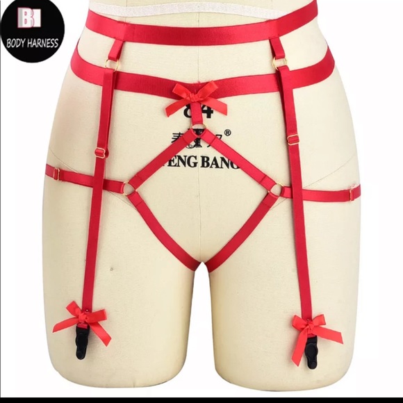 Red women garter belt harness - Picture 1 of 2